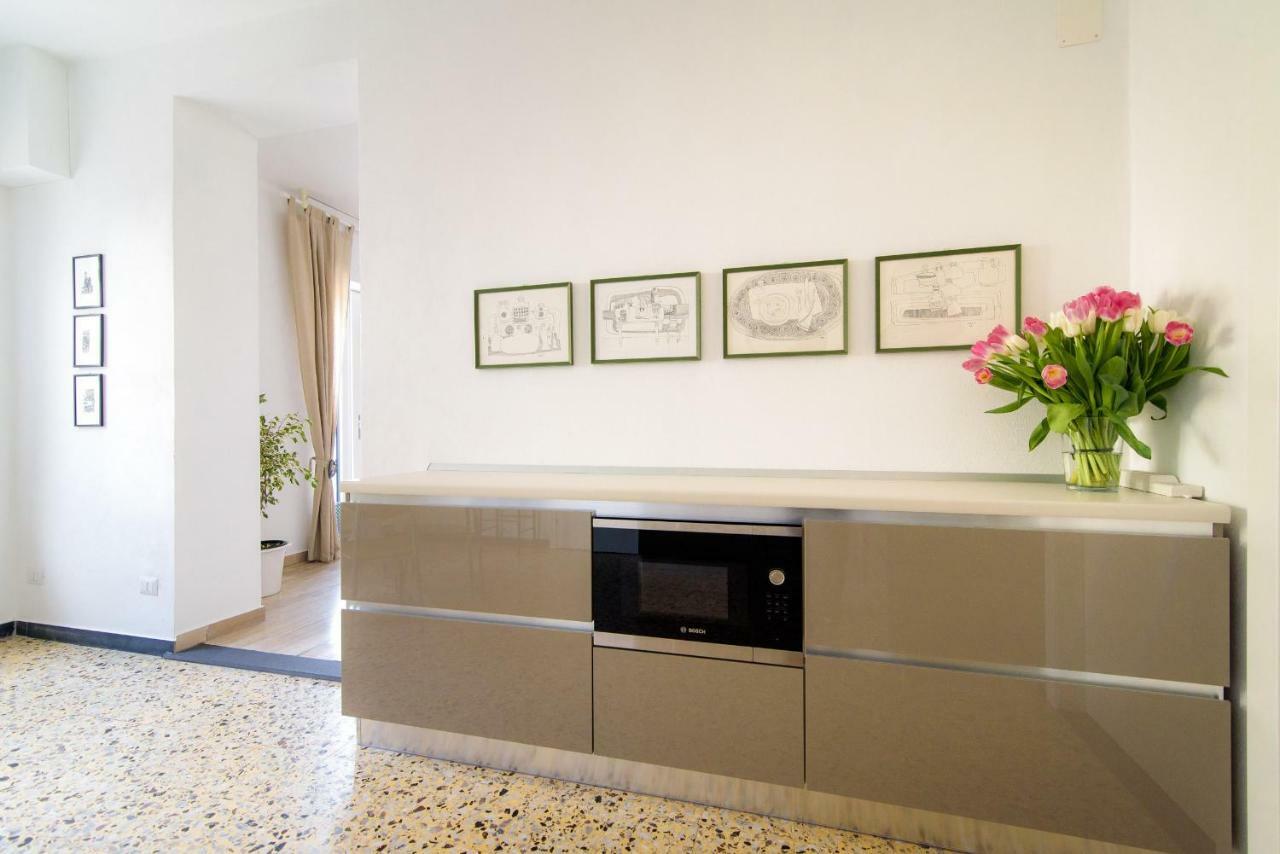 Al Pontile - The House Of Travelers Sala Comacina Exterior foto